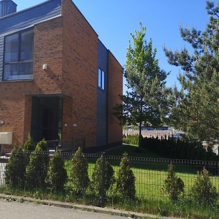Veziu Apartamentai 2-Ame Kotedzo Aukste Apartment Palanga Exterior photo