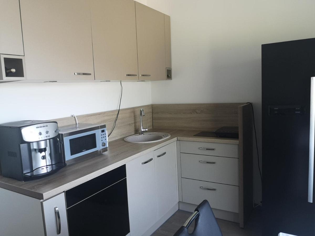 Veziu Apartamentai 2-Ame Kotedzo Aukste Apartment Palanga Exterior photo